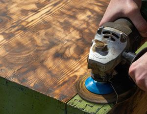 Шлифовка дерева болгаркой без перегрева и следов – какие насадки использовать и как работать