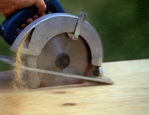 Техника и приемы эффективной работы на циркулярной пиле