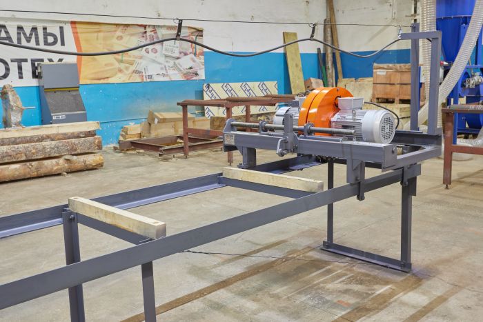 Двухпильный кромкообрезной станок  «ТРИУМФ» СКР 2 Classic