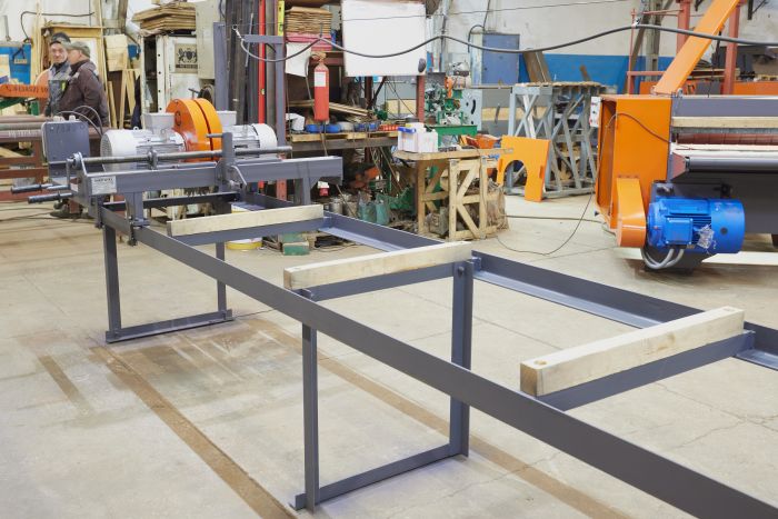 Двухпильный кромкообрезной станок  «ТРИУМФ» СКР 2 Classic