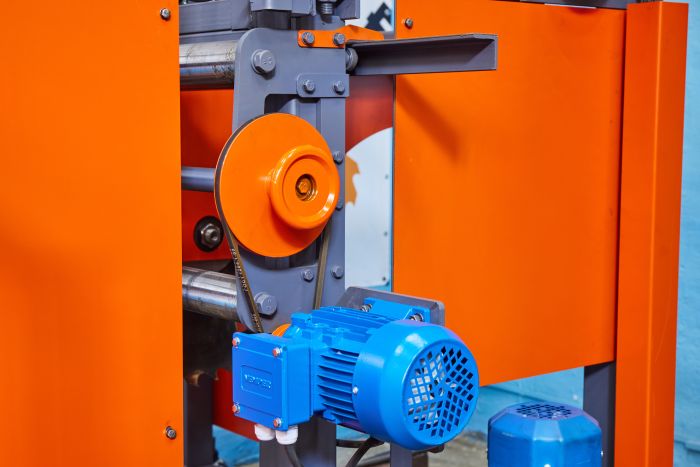 Угловая дисковая пилорама  «ТРИУМФ» 2У-600