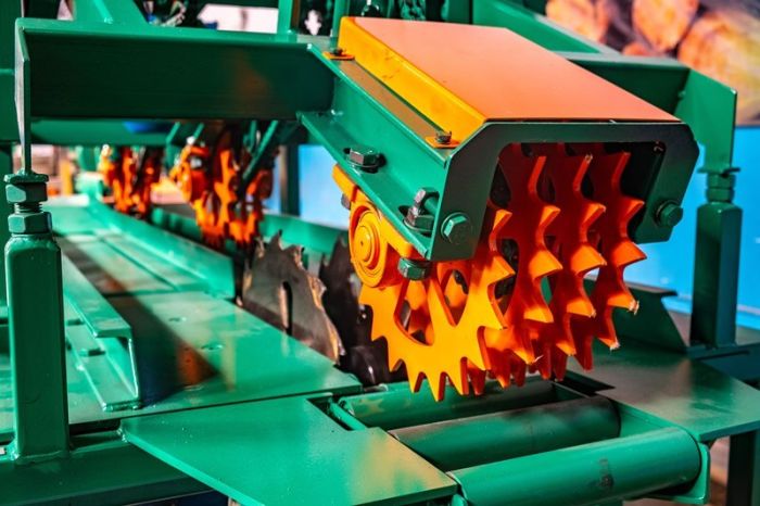 Горбыльно-перерабатывающий станок Град-4