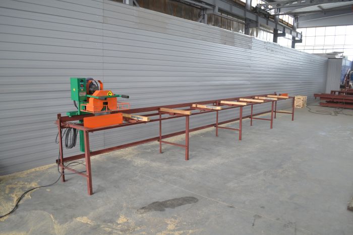 Кромкообрезной однопильный электрический станок Алтаи?-007