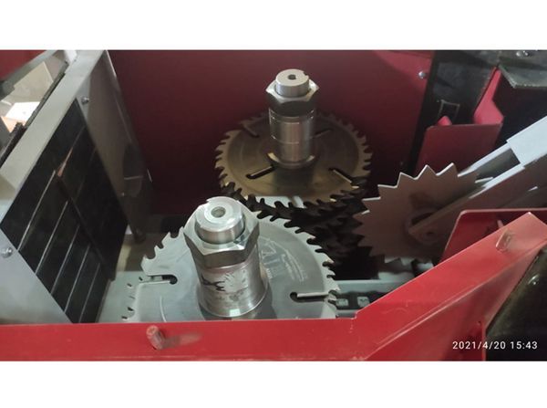 Станок для переработки тонкомера СПТ-280т